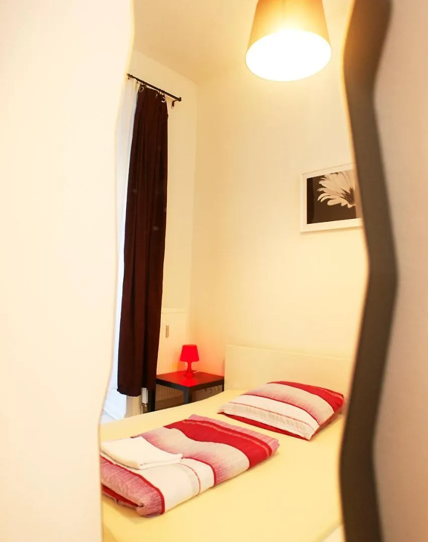 LittleFriedrichRooms @ propellerwerk Berlin Gasthof